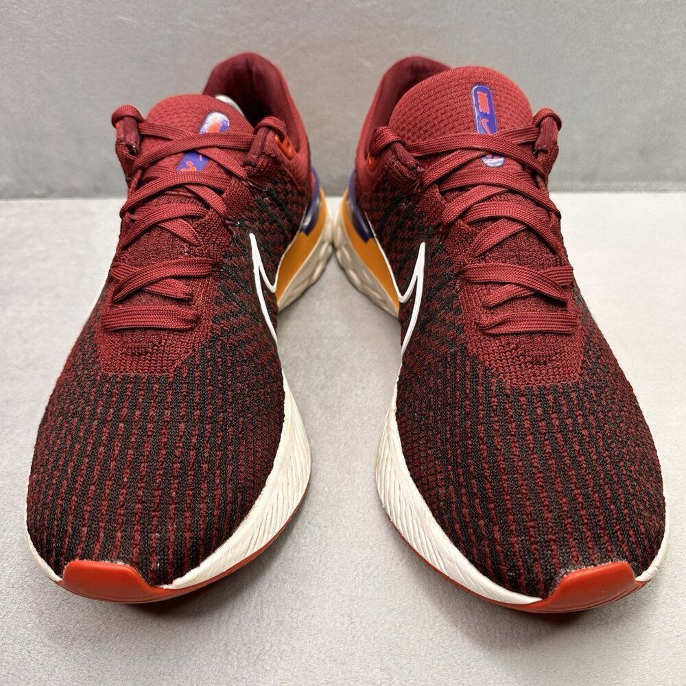 Nike Men's Maroon/White/Orange Running Shoes - Picture 2 of 8